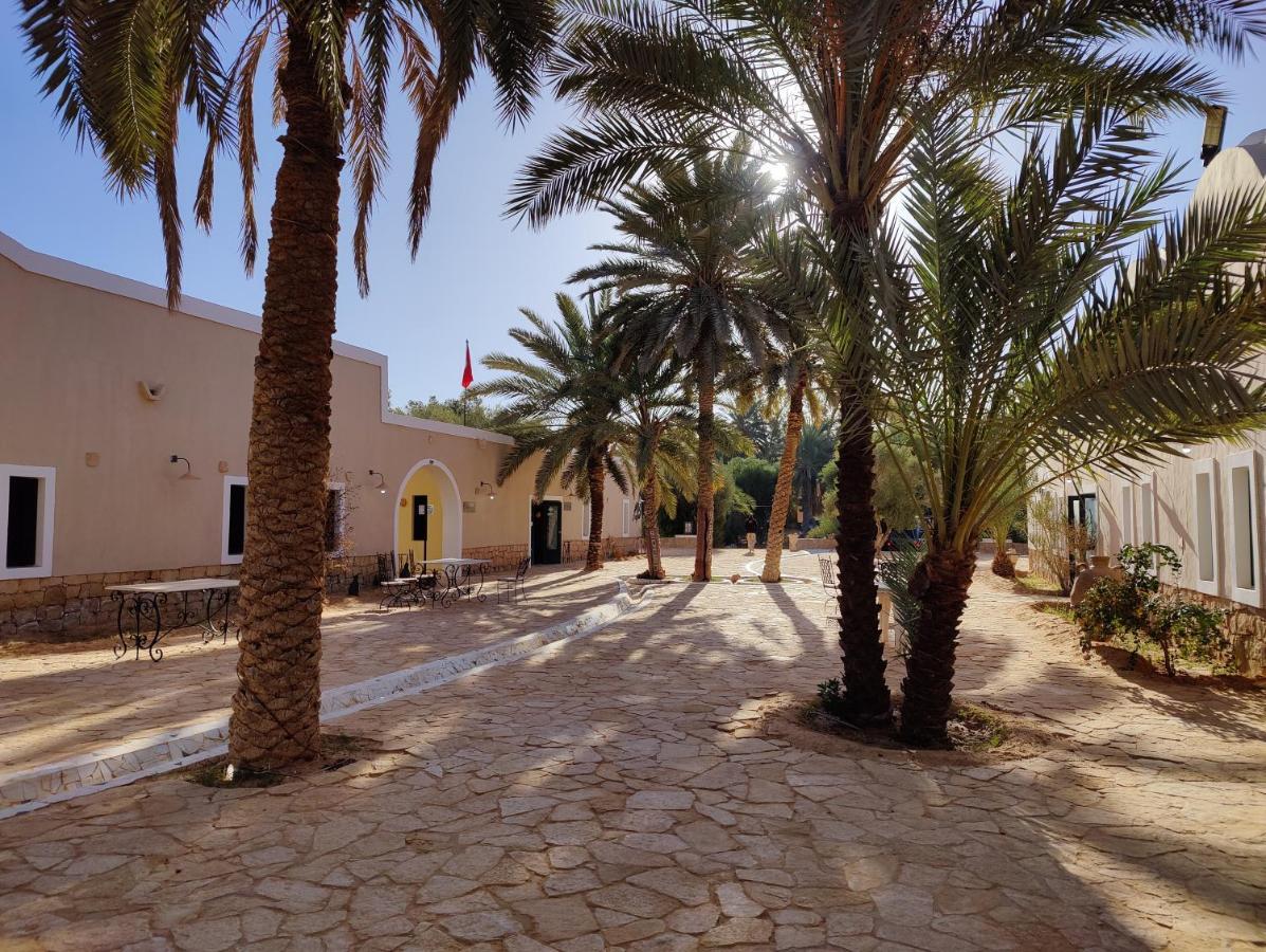 Hotel Pansy Qasr Ghilan Экстерьер фото