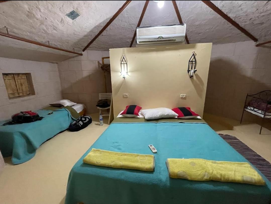 Hotel Pansy Qasr Ghilan Экстерьер фото